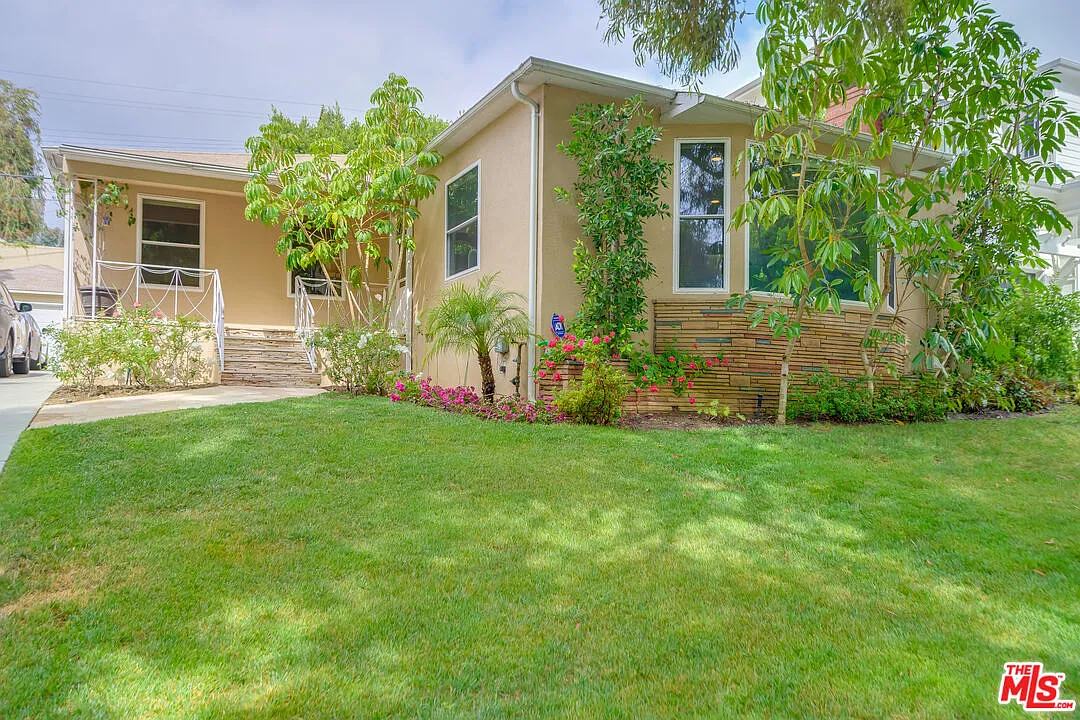 4 bed, 3.0 bath, 2241 sqft, $8,500 — Photo 1