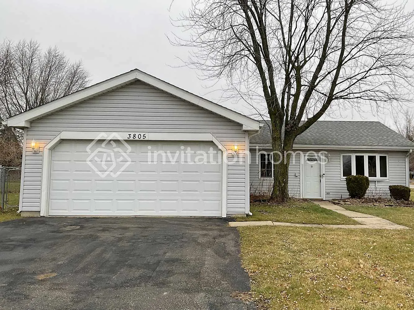 3805 Clipper Dr Hanover Park, IL 60133 — Photo 1