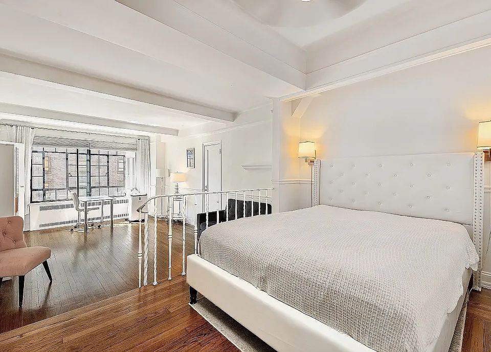 1st image of 10 Park Ave #17C