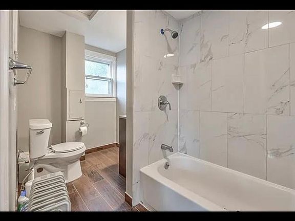 2nd image of 413 Pottawatomie St #2