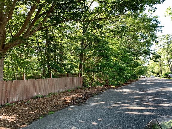 5th image of 401 W End Ave