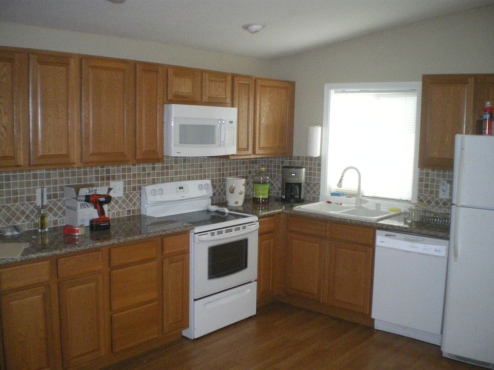 2nd image of 11829 E Gibson Rd