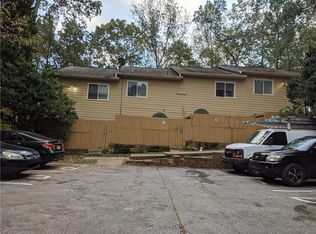 6478 Parton Ct, Peachtree Corners, GA 30092