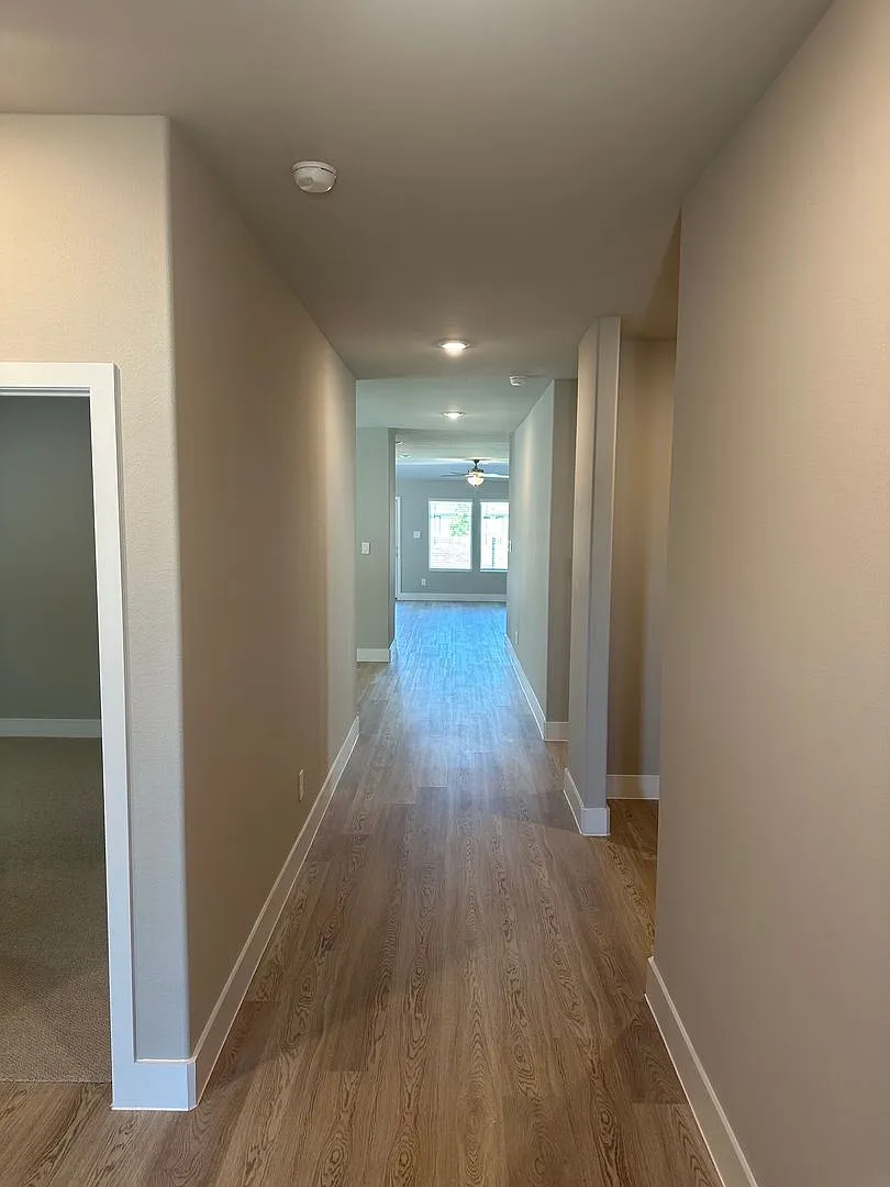 1410 Old Stead Dr — Photo 3