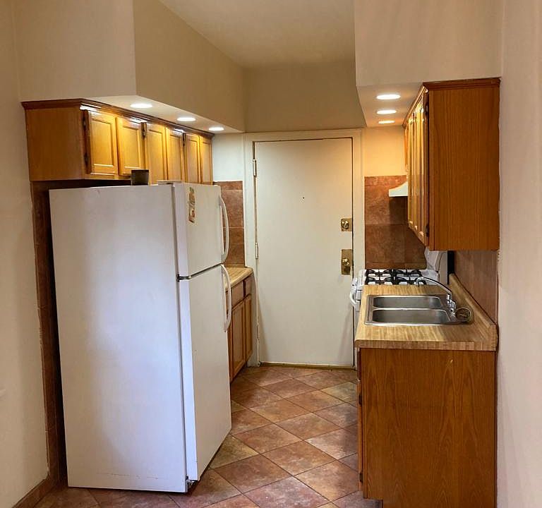 1st image of 8151 S Maryland Ave #1A