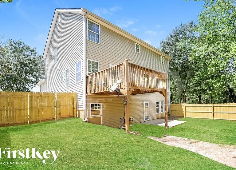 205 McIntosh Ct — Photo 15