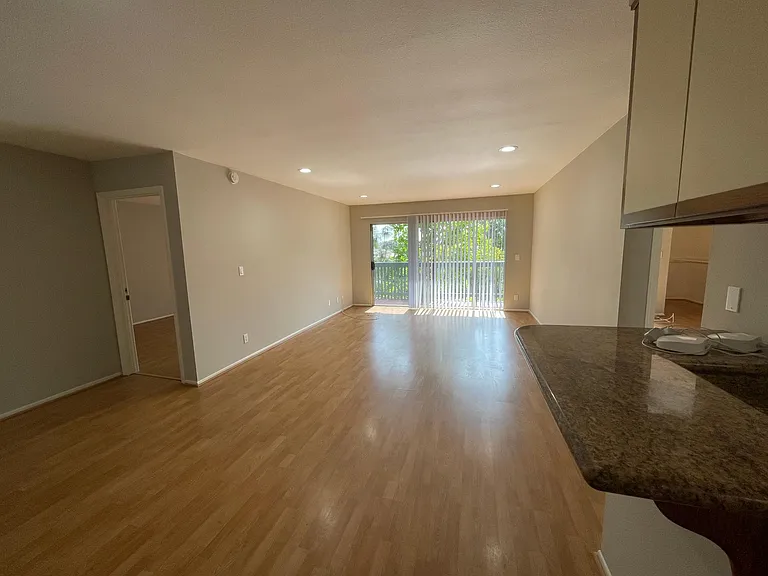 412 N Bellflower Blvd #208 — Photo 3