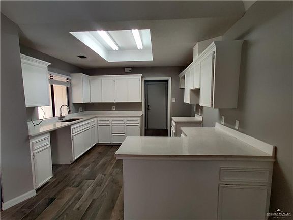 4th image of 5417 N 30th St
