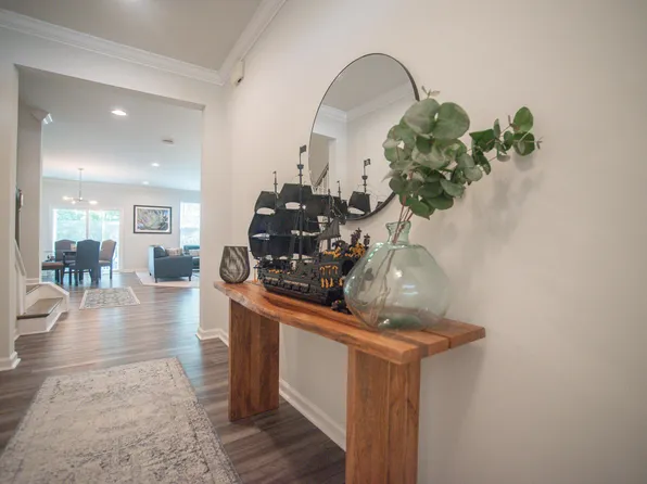 1352 Southpoint Trl, Durham, NC 27713