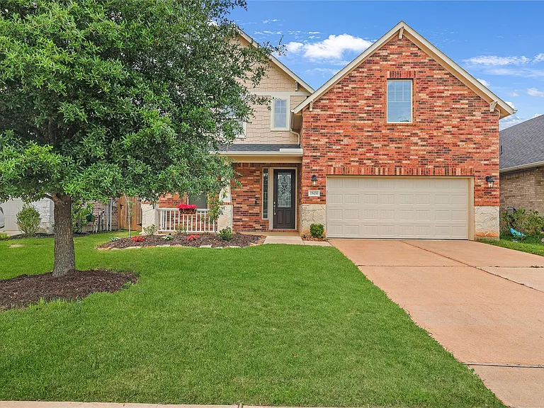 19430 Canter Field Ct — Photo 1