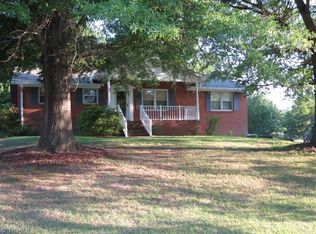 174 Havenwood Dr, Winston Salem, NC 27127