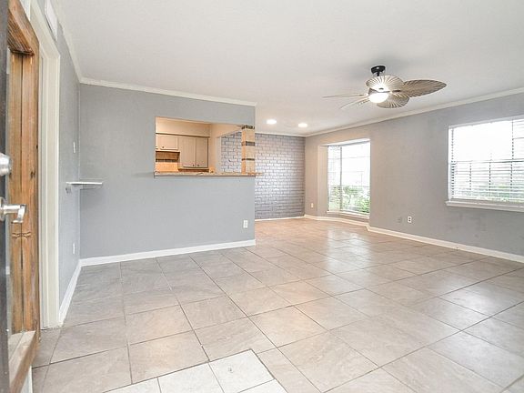 5th image of 7900 Westheimer Rd APT 105