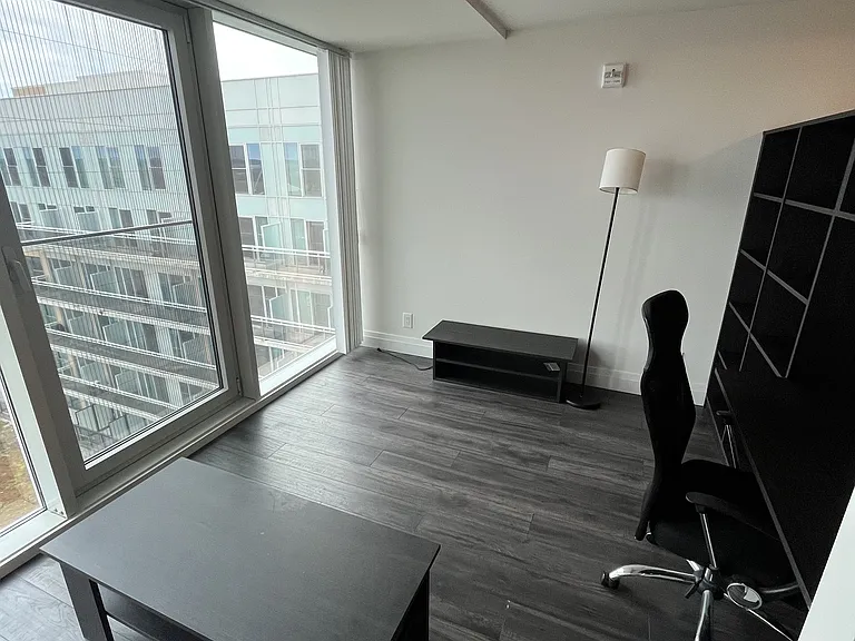 652 Princess St #1024 — Photo 3
