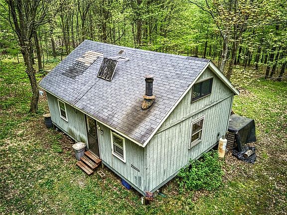2nd image of 6371 Sassafras Dr