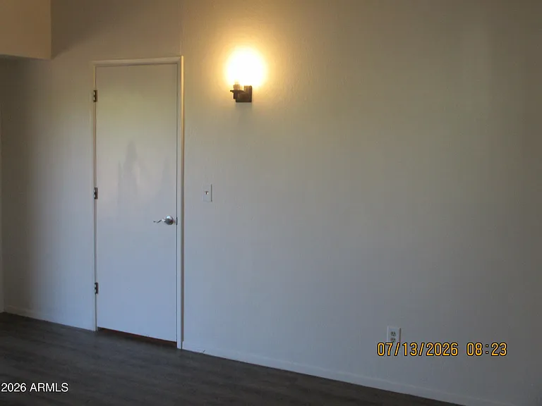 1988 Town And Country Dr — Photo 20