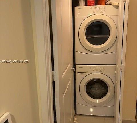 5th image of 601 NE 23rd St APT 707