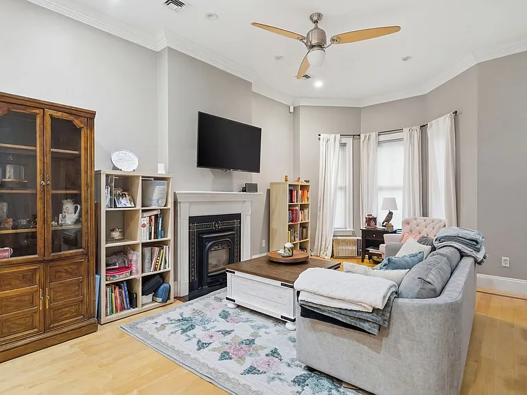 7 Worthington St #2 — Photo 11