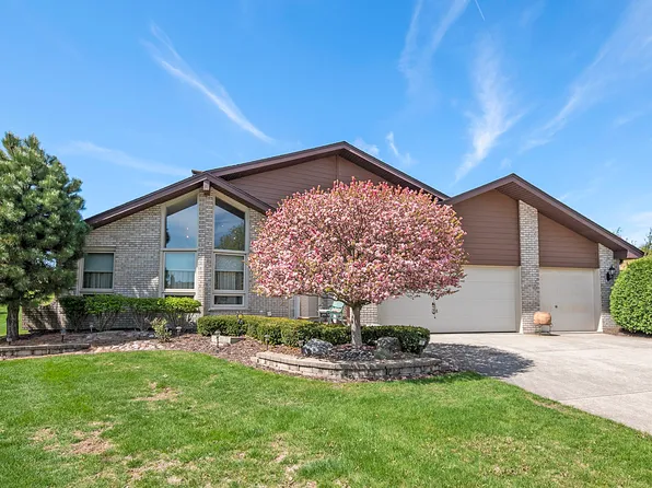 11833 Brook Hill Ct, Orland Park, IL 60467