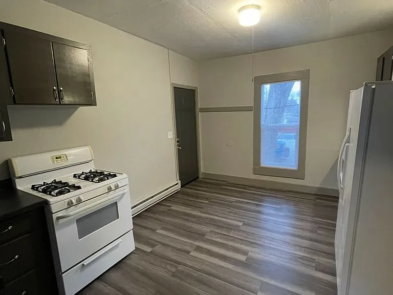 1108 Rose St — Photo 2