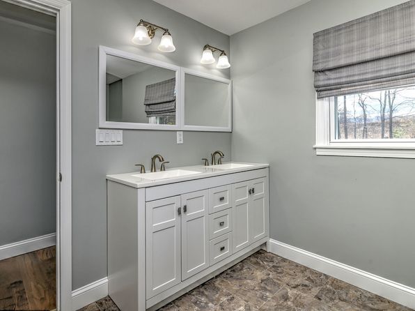 354 Sperry Rd, Bethany, CT 06524