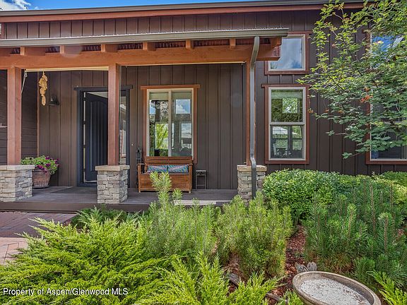 5th image of 64 White Peaks Ln