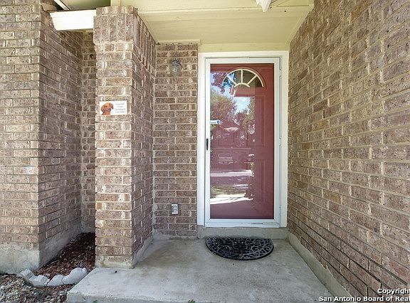 3rd image of 2123 River Hollow Dr