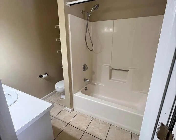 3212 Tyndall Dr — Photo 6