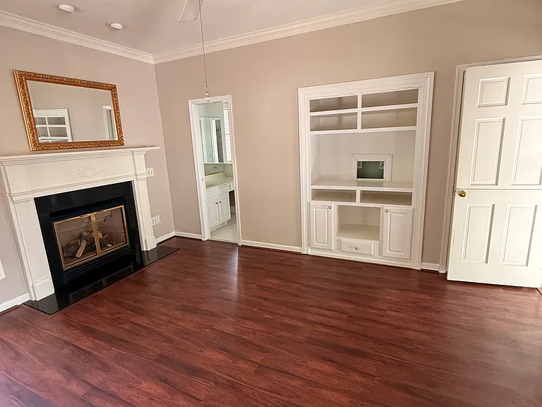 74 Park Village Ln — Photo 8