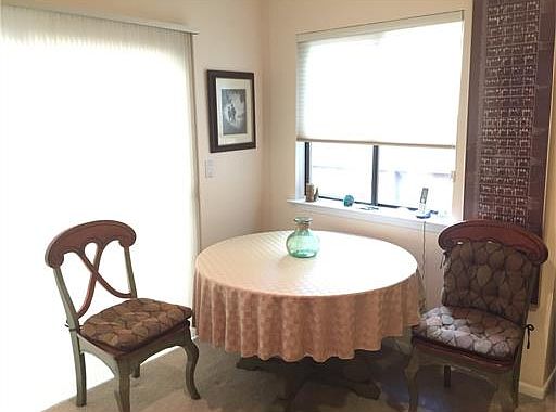 5th image of 25 Whittney Ct