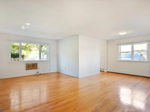 300 Claremont Ave, Verona Twp., NJ 07044