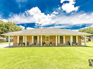 608 Brule Rd, Labadieville, LA 70372