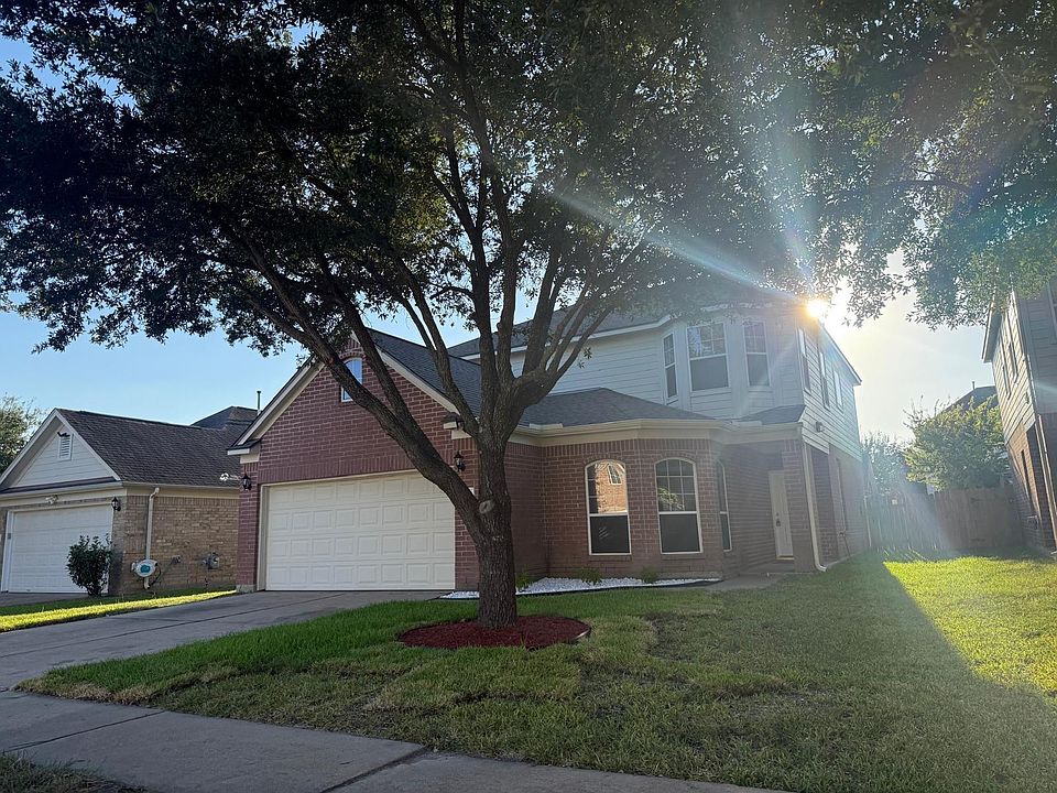 1st image of 2707 Oak Ridge Park Dr