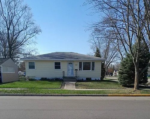 1400 Slayton Ave Photo 1