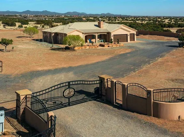 28 Penny Ln, Santa Fe, NM 87507