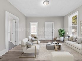 3707 Hunt St, Detroit, MI