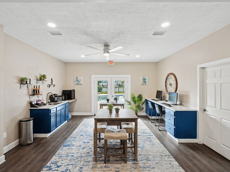 Coffee Bar and Business Center