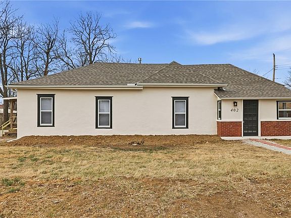 2nd image of 402 S Jefferson St