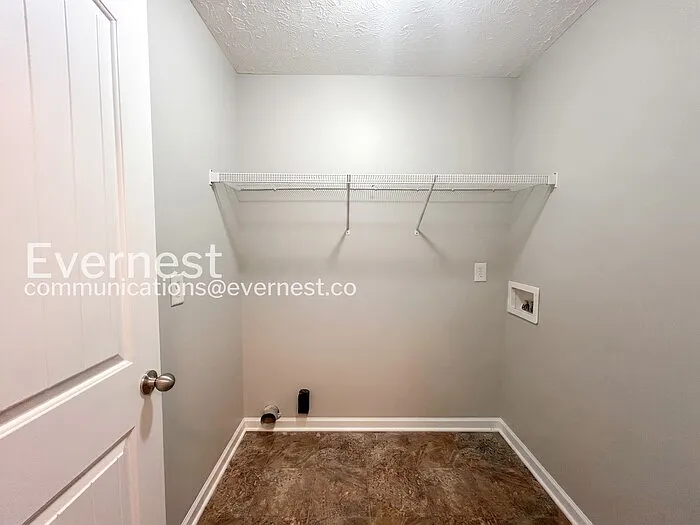 5247 Seward Crossing Blvd — Photo 14