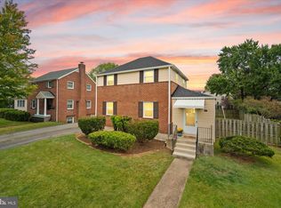 143 N Abingdon St, Arlington, VA 22203