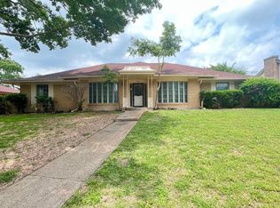 935 Rock Canyon Dr, Duncanville, TX 75137