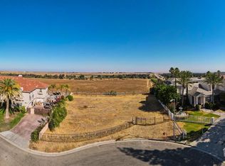 206 W Bluff Ave, Fresno, CA