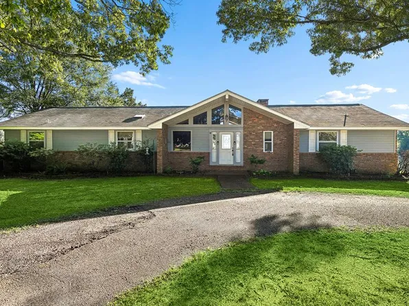108 Tierra Lago Dr, Carriere, MS 39426