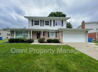 31245 Bretz Dr, Warren, MI 48093
