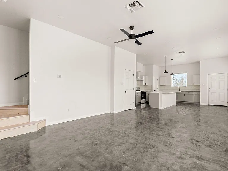 1827 Montana St — Photo 7