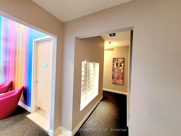 30 Roehampton Ave #3110 — Photo 9