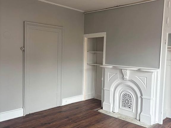4th image of 9 Rockland St #B