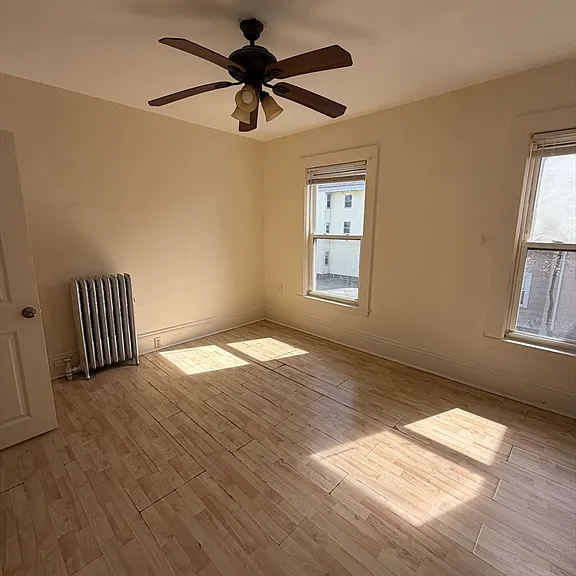 10-12 Maple St #6 — Photo 6