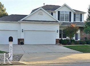 3715 Gina Dr, Bloomington, IL