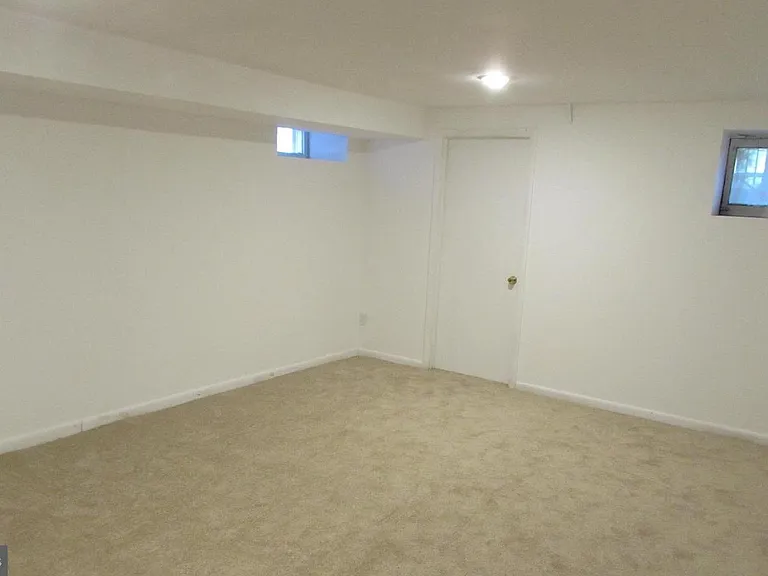 2735 Chesterfield Ave — Photo 26