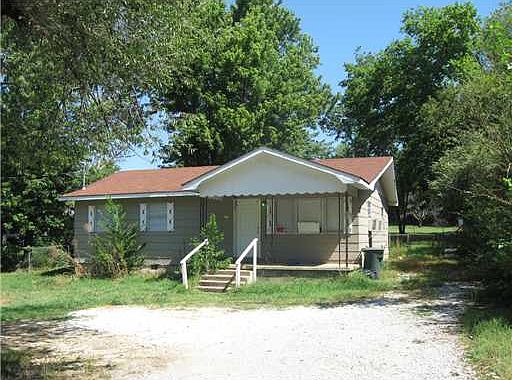 2nd image of 340 E Martin Luther King Blvd